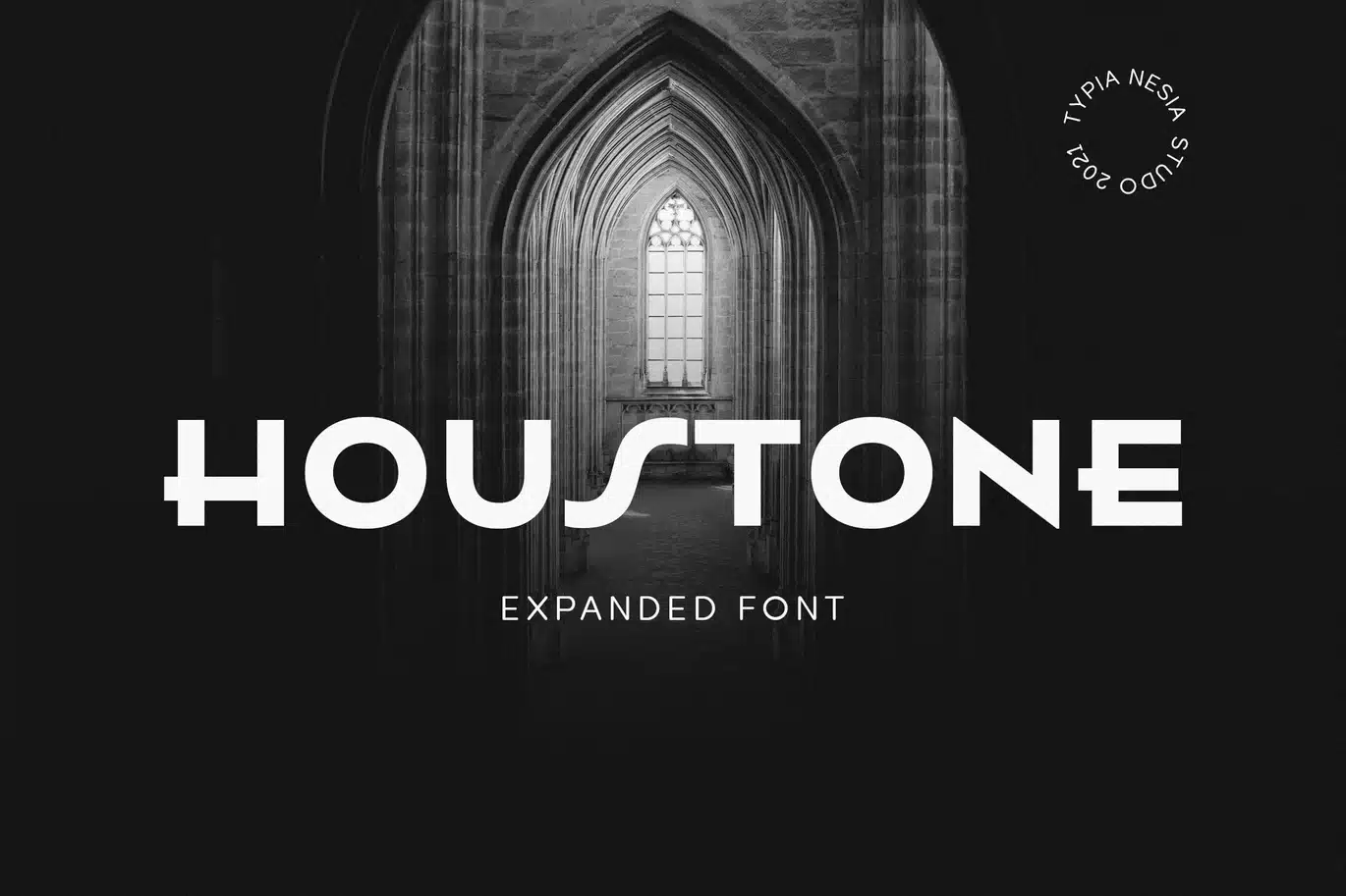 Houstone – expanded / extended Art Deco Font font preview